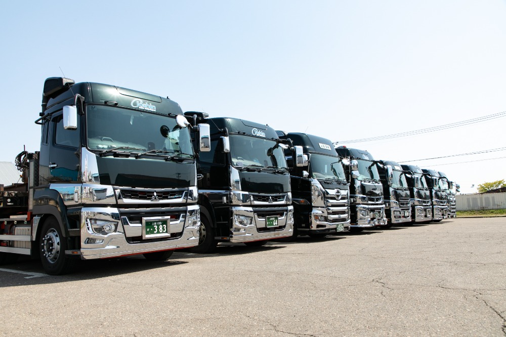 上新運輸の保有車両