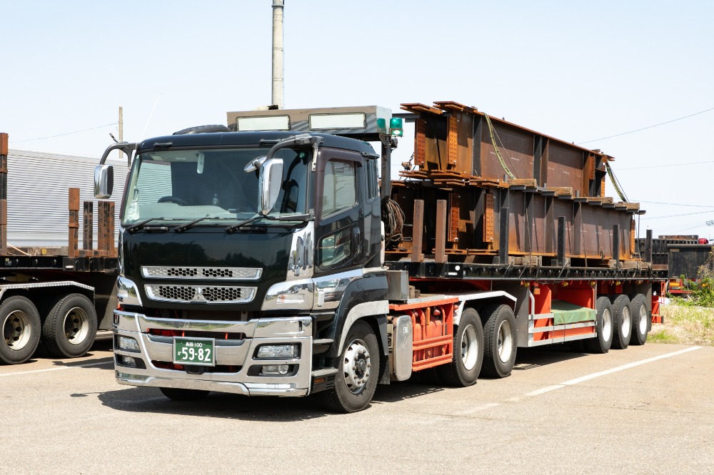 上新運輸の保有車両